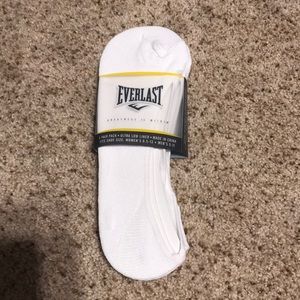 White No-Show Socks